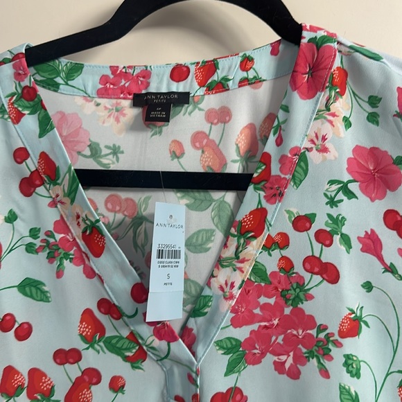 NWT SP Ann Taylor Woman’s Blouse - Picture 2 of 5